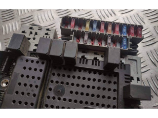 Блок предохранителей 08679899, 02W335 Volvo S60