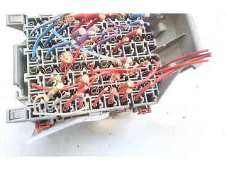 Блок предохранителей  9162439, 9162439   Volvo S80    