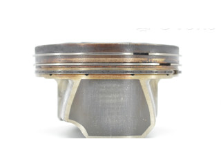 Píst 234102G501, 234102G511 KIA Optima pro benzínový motor 2.4 G4KJ