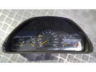 Přístrojová deska Mercedes-Benz E W210 2001 2105403648, 88311266