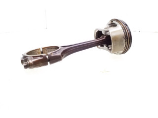 Píst Audi A4 S4 B6 8E 8H asn