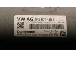 Блок управления двигателя 04E907425B, 5WA2000101 Volkswagen Touran II