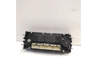 Блок управления климат-контролем    Skoda Superb B5 (3U)