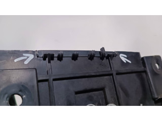   Pojistková skříňka 15175348   Hummer H2 2003