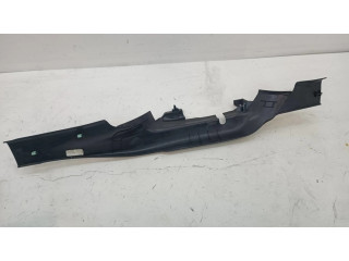 Другая деталь салона