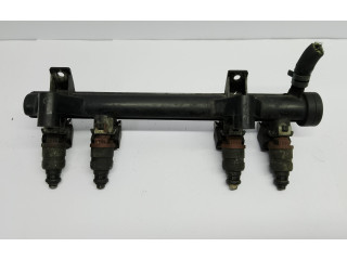 Топливная рампа 047133319, 047133321J Skoda Fabia Mk1 (6Y)