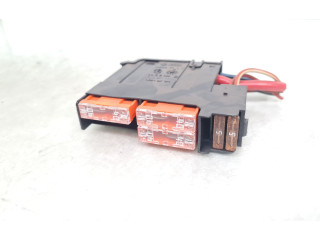 Блок предохранителей 4L0941824 Audi A1