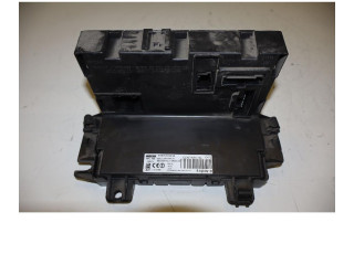 Поршень Блок предохранителей 169A4000 51900918 Fiat Panda III