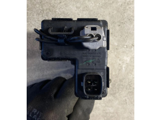 Замок багажника 0350209, L95300E1    Jeep Cherokee III KJ 2001 - 2008 года