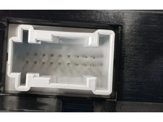 Přístrojová deska Mercedes-Benz GLK (X204) 2010 A2049002105, A2049002105