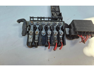 Блок предохранителей 5J0937548 Skoda Fabia Mk2 (5J)