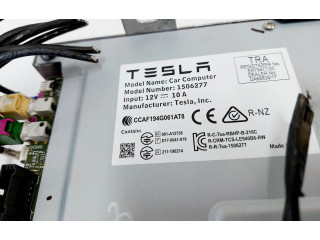 Řídící jednotka 166786-05-C   Tesla Model 3 2021