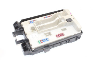 Pojistková skříňka 284B71BN0A Nissan 370Z 2013