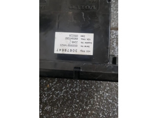 Дисплей    30679647   Volvo V50