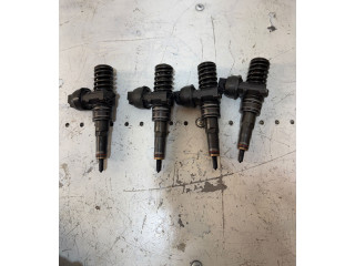 Комплект форсунок 038130073AG    Skoda Octavia Mk2 (1Z)  BJB 