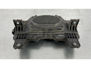 Громкоговоритель в панели