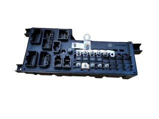 Блок предохранителей  30728008, 518828108   Volvo S80    