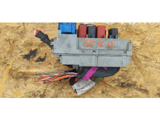 Блок предохранителей  46846105   Fiat Stilo    