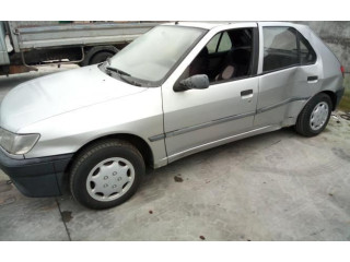 Ручка стеклоочистителей 623983 Peugeot 306