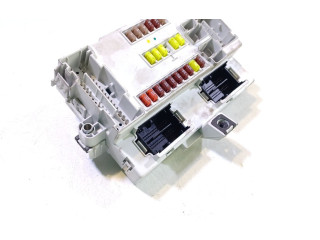 Блок предохранителей 50521948 Alfa Romeo Giulietta