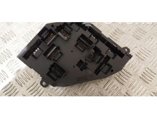 Pojistková skříňka 9210857 BMW 5 GT F07 2011