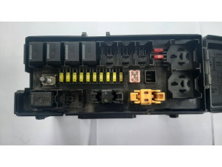 Блок предохранителей 04692073AB Jeep Grand Cherokee (WK)