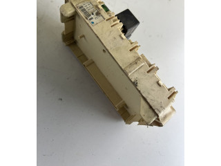 Pojistková skříňka Mitsubishi Pajero 2003