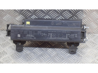 Блок предохранителей 109440500F, 111905900A Tesla Model S