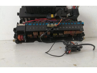 Блок предохранителей 18500000000, 18500000000   BMW X3 E83    