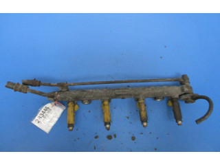 Vstřikovací lišta 23250-11130, 23250-11130 Toyota Corolla E110 ---