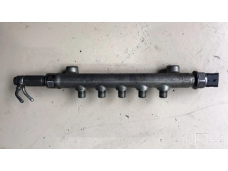 Vstřikovací lišta 55570022, 12340604743 Opel Zafira C pro naftový motor 1.6