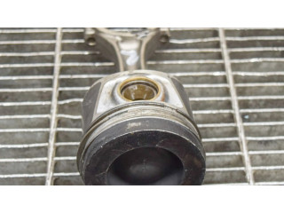 Píst 038198401F, 03L107065G Audi Q5 SQ5 pro naftový motor 2.0 CAHA