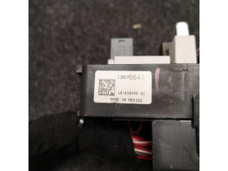 Блок предохранителей 13676641, 18101049501 Chevrolet Camaro