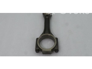 Píst 038J Audi RS4 B7