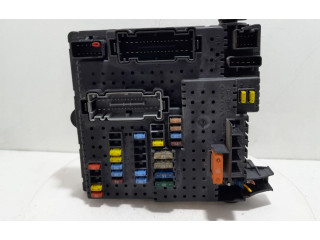 Блок предохранителей 30728512, 172136   Volvo XC90    