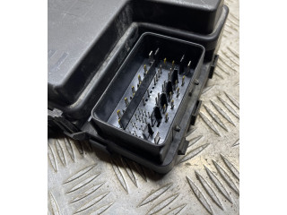 Блок предохранителей    Ford S-MAX    