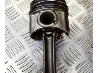 Píst 03L105401A, 03L107065J Volkswagen Golf VII pro naftový motor 1.6 CLHA