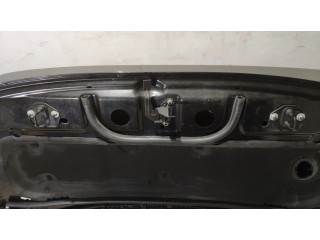 Капот двигателя