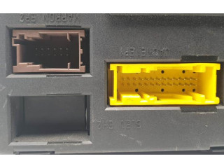 Блок предохранителей 73006212, 9642409880 Citroen Berlingo