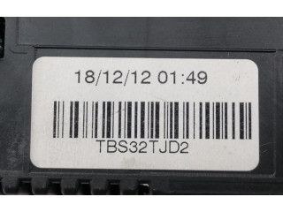 Pojistková skříňka Fiat Punto (199) 2013