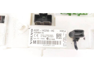 Блок предохранителей  AG9T14C256HC, 31254837AC   Volvo V70    