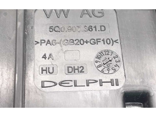 Блок предохранителей 5Q0907361D, 5Q0937125B Skoda Octavia Mk3 (5E)