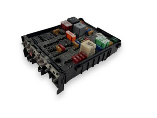 Блок предохранителей 1K0937124P   Audi A3 S3 8P    