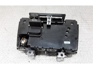 Блок управления климат-контролем 8682930 Volvo V70