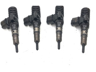 Комплект форсунок 0414720402    Audi A3 S3 8P   