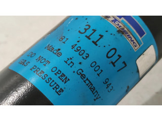 Передний амортизатор с пружиной      