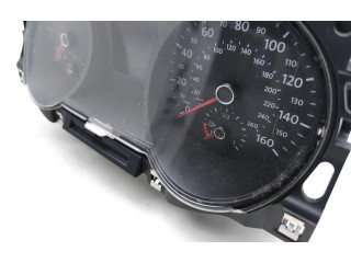 Панель приборов 5G0920951A   Volkswagen Golf Cross       