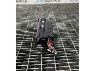 Блок предохранителей Audi Q5 SQ5