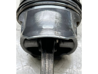 Поршень с шатуном 82L187    Volvo V40