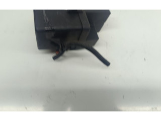 Блок предохранителей 1J0941389B   Audi A3 S3 8L    